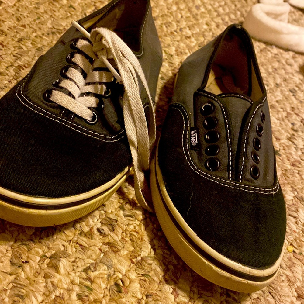 low rise black and grey vans